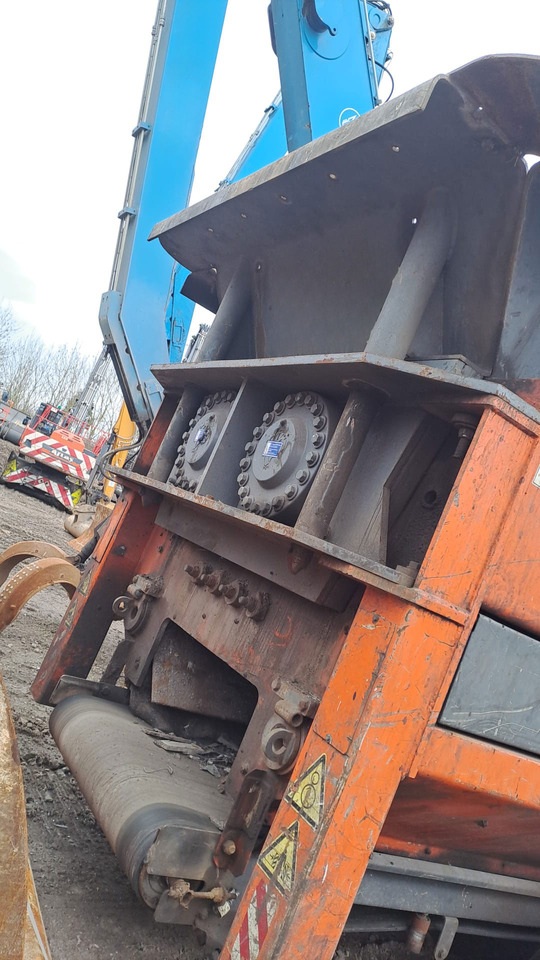 Arjes VZ 950 DK Titan - Industrijski šreder: slika Arjes VZ 950 DK Titan - Industrijski šreder Arjes VZ 950 DK Titan - Industrijski šreder: slika Arjes VZ 950 DK Titan - Industrijski šreder