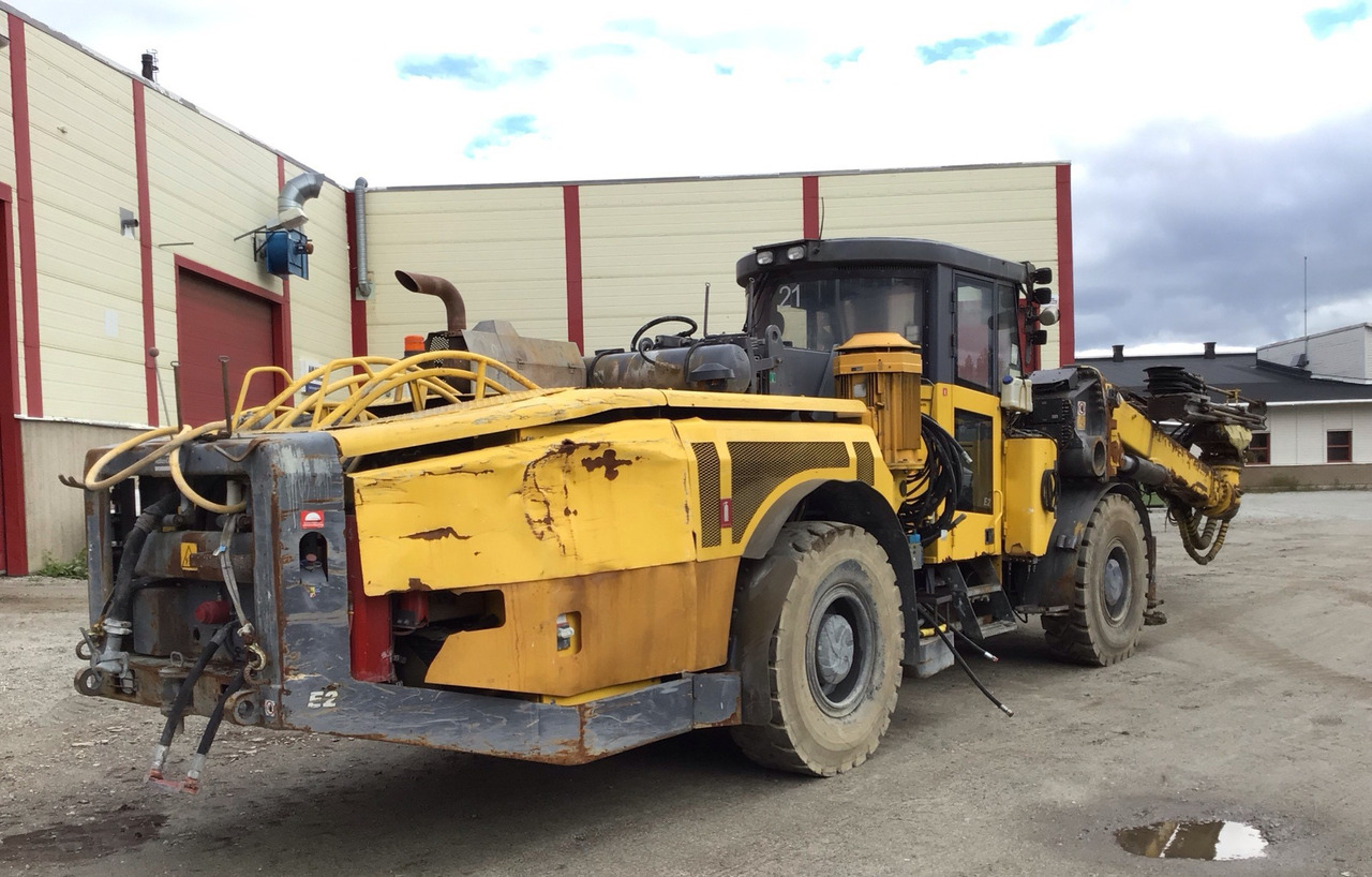 Atlas Copco E2C - Direkcionalna bušilica: slika Atlas Copco E2C - Direkcionalna bušilica Atlas Copco E2C - Direkcionalna bušilica: slika Atlas Copco E2C - Direkcionalna bušilica