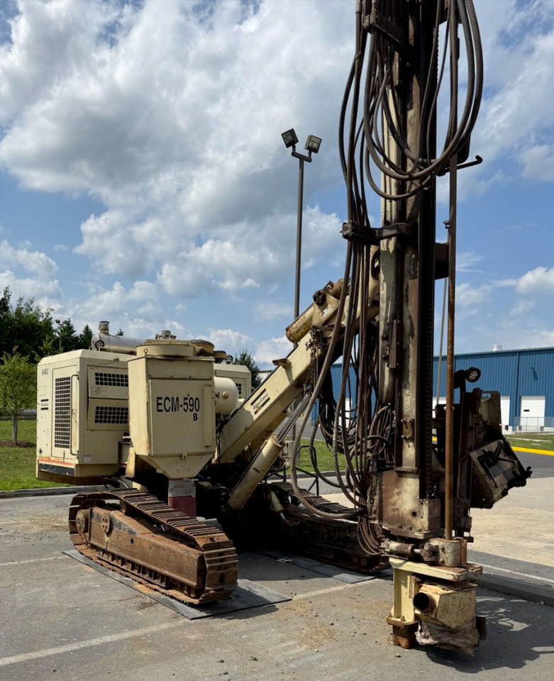 Atlas Copco ECM-590 - Platforma za bušenje: slika Atlas Copco ECM-590 - Platforma za bušenje Atlas Copco ECM-590 - Platforma za bušenje: slika Atlas Copco ECM-590 - Platforma za bušenje