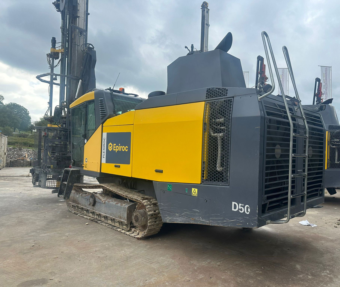 Atlas Copco (Epiroc) FlexiROC D50-10SF - Platforma za bušenje: slika Atlas Copco (Epiroc) FlexiROC D50-10SF - Platforma za bušenje Atlas Copco (Epiroc) FlexiROC D50-10SF - Platforma za bušenje: slika Atlas Copco (Epiroc) FlexiROC D50-10SF - Platforma za bušenje