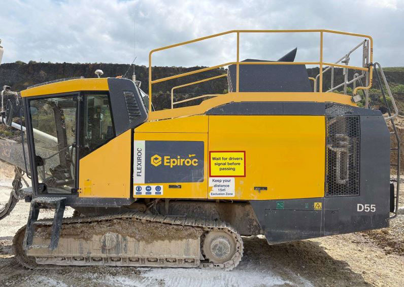 Atlas Copco (Epiroc) FlexiROC D55-10SF - Platforma za bušenje: slika Atlas Copco (Epiroc) FlexiROC D55-10SF - Platforma za bušenje Atlas Copco (Epiroc) FlexiROC D55-10SF - Platforma za bušenje: slika Atlas Copco (Epiroc) FlexiROC D55-10SF - Platforma za bušenje