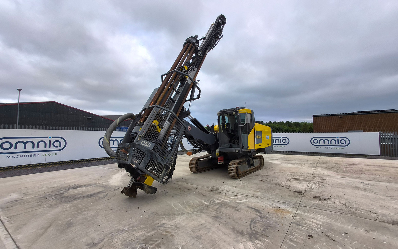 Atlas Copco (Epiroc) SmartROC C50-10SF - Platforma za bušenje: slika Atlas Copco (Epiroc) SmartROC C50-10SF - Platforma za bušenje Atlas Copco (Epiroc) SmartROC C50-10SF - Platforma za bušenje: slika Atlas Copco (Epiroc) SmartROC C50-10SF - Platforma za bušenje