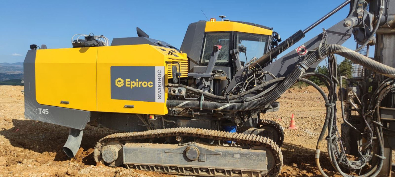 Atlas Copco (Epiroc) SmartROC T45-10SF - Platforma za bušenje: slika Atlas Copco (Epiroc) SmartROC T45-10SF - Platforma za bušenje Atlas Copco (Epiroc) SmartROC T45-10SF - Platforma za bušenje: slika Atlas Copco (Epiroc) SmartROC T45-10SF - Platforma za bušenje