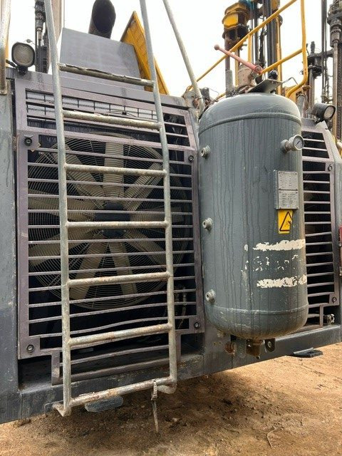 Atlas Copco FlexiROC D55 - Platforma za bušenje: slika Atlas Copco FlexiROC D55 - Platforma za bušenje Atlas Copco FlexiROC D55 - Platforma za bušenje: slika Atlas Copco FlexiROC D55 - Platforma za bušenje