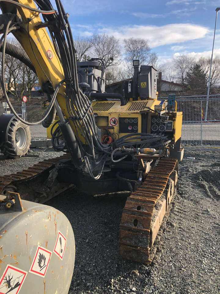 Atlas Copco FlexiROC T30 - Platforma za bušenje: slika Atlas Copco FlexiROC T30 - Platforma za bušenje Atlas Copco FlexiROC T30 - Platforma za bušenje: slika Atlas Copco FlexiROC T30 - Platforma za bušenje