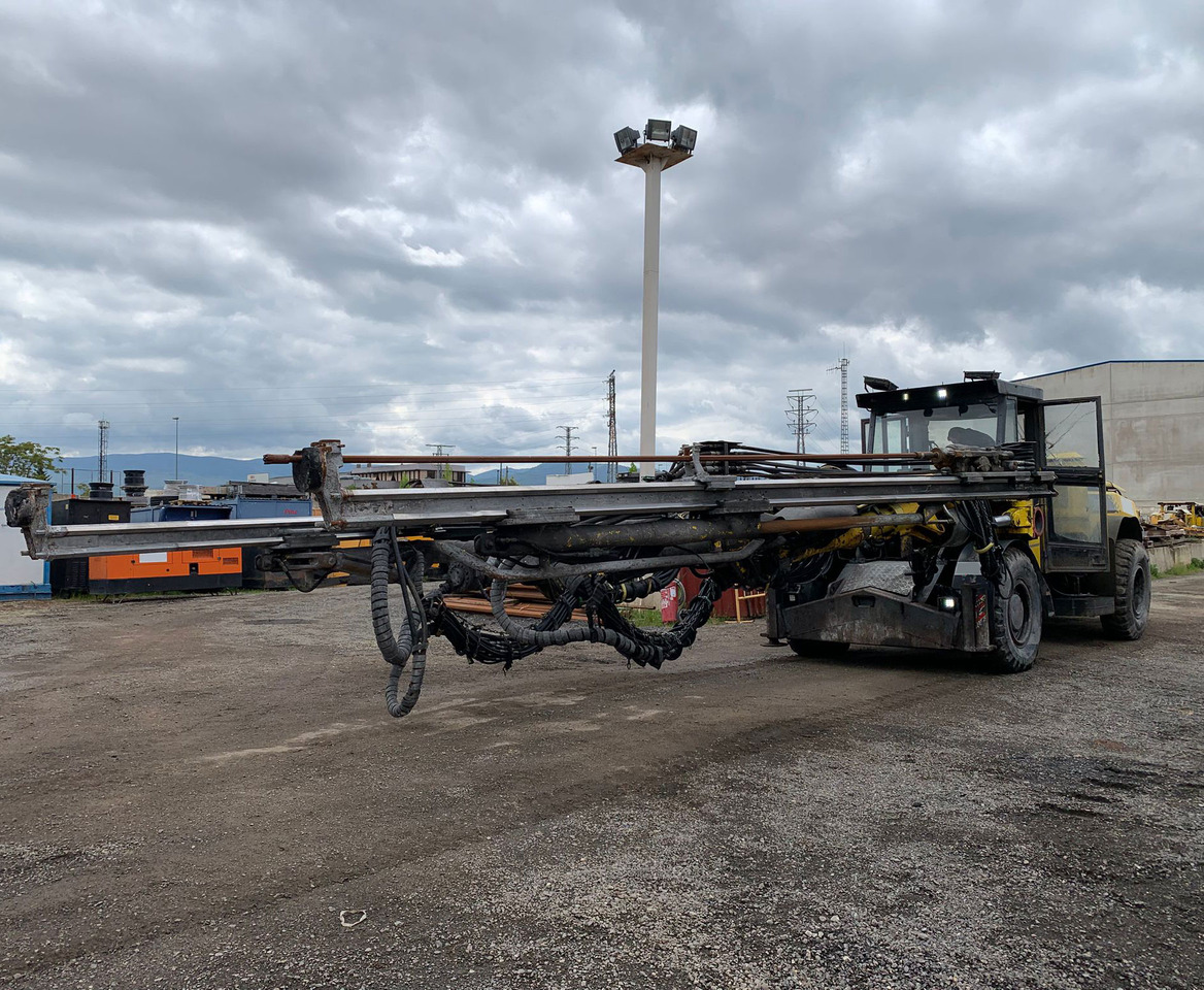 Atlas Copco L2C - Direkcionalna bušilica: slika Atlas Copco L2C - Direkcionalna bušilica Atlas Copco L2C - Direkcionalna bušilica: slika Atlas Copco L2C - Direkcionalna bušilica