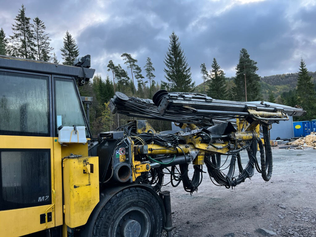 Atlas Copco M2C - Direkcionalna bušilica: slika Atlas Copco M2C - Direkcionalna bušilica Atlas Copco M2C - Direkcionalna bušilica: slika Atlas Copco M2C - Direkcionalna bušilica
