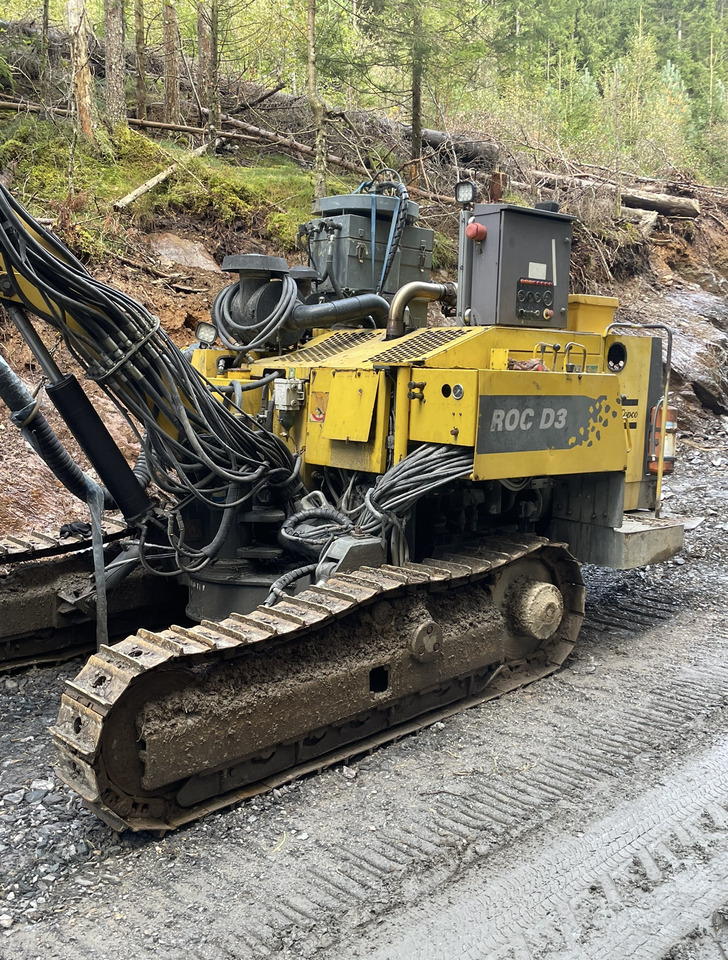 Atlas Copco ROC D3 - Platforma za bušenje: slika Atlas Copco ROC D3 - Platforma za bušenje Atlas Copco ROC D3 - Platforma za bušenje: slika Atlas Copco ROC D3 - Platforma za bušenje
