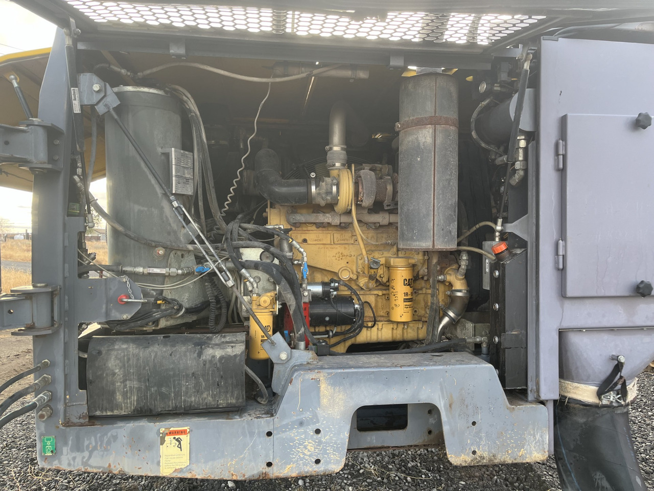 Atlas Copco ROC D5 - Platforma za bušenje: slika Atlas Copco ROC D5 - Platforma za bušenje Atlas Copco ROC D5 - Platforma za bušenje: slika Atlas Copco ROC D5 - Platforma za bušenje