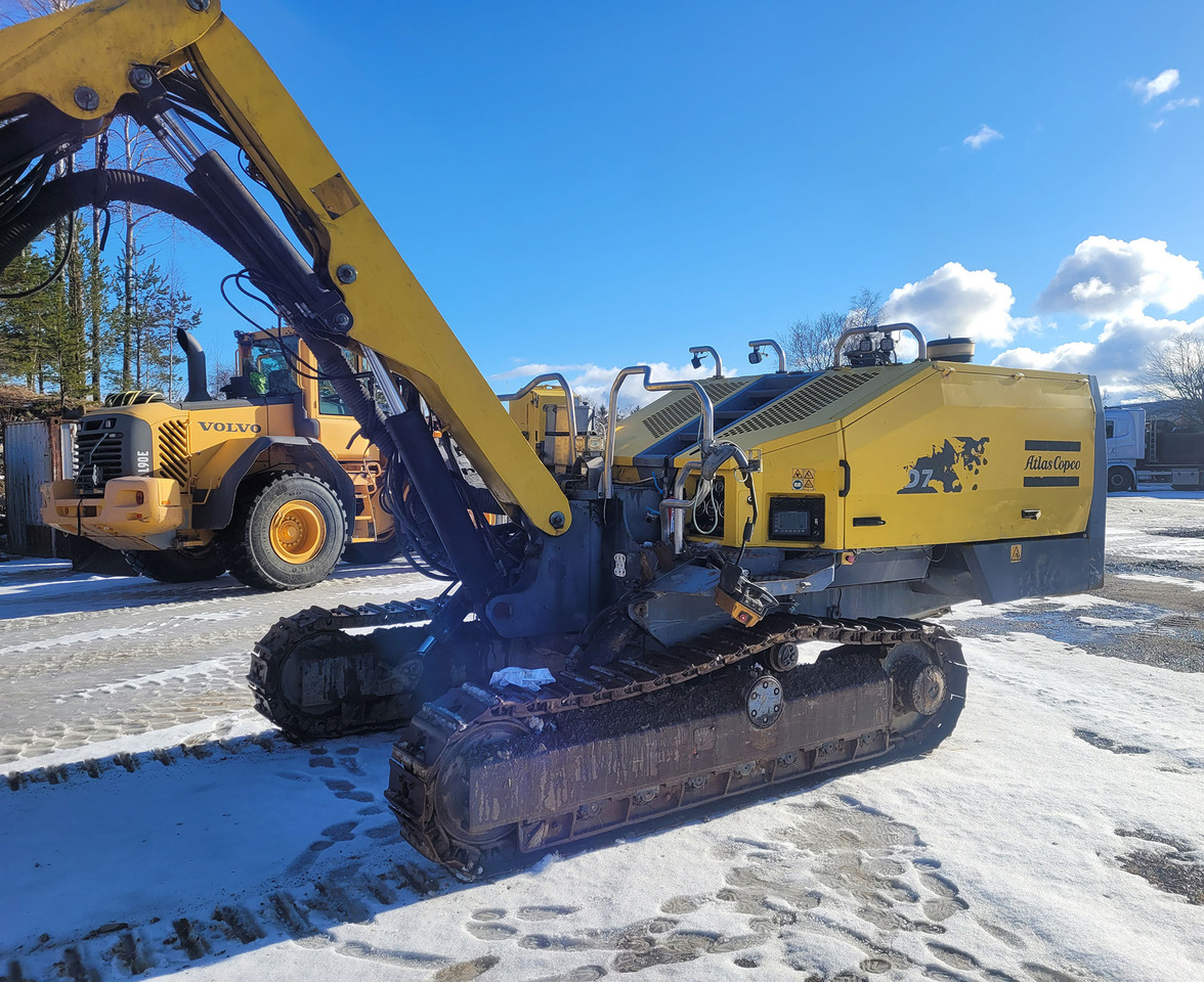 Atlas Copco ROC D7-01 RRC - Platforma za bušenje: slika Atlas Copco ROC D7-01 RRC - Platforma za bušenje Atlas Copco ROC D7-01 RRC - Platforma za bušenje: slika Atlas Copco ROC D7-01 RRC - Platforma za bušenje