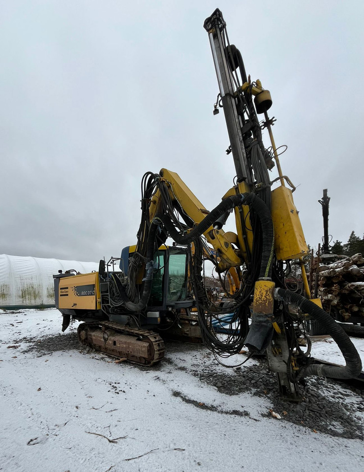 Atlas Copco ROC D7C-11 - Platforma za bušenje: slika Atlas Copco ROC D7C-11 - Platforma za bušenje Atlas Copco ROC D7C-11 - Platforma za bušenje: slika Atlas Copco ROC D7C-11 - Platforma za bušenje
