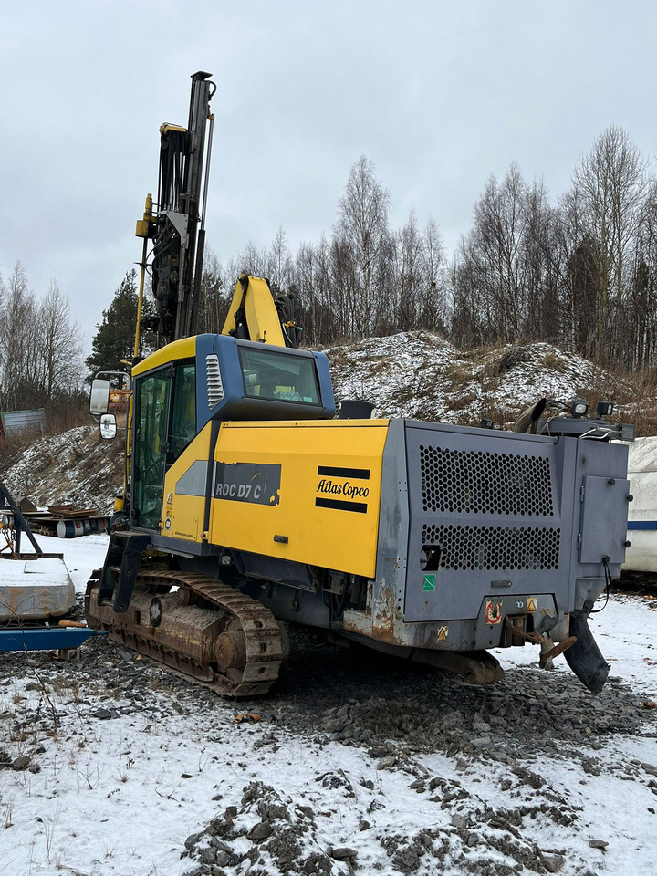 Atlas Copco ROC D7C-11 - Platforma za bušenje: slika Atlas Copco ROC D7C-11 - Platforma za bušenje Atlas Copco ROC D7C-11 - Platforma za bušenje: slika Atlas Copco ROC D7C-11 - Platforma za bušenje