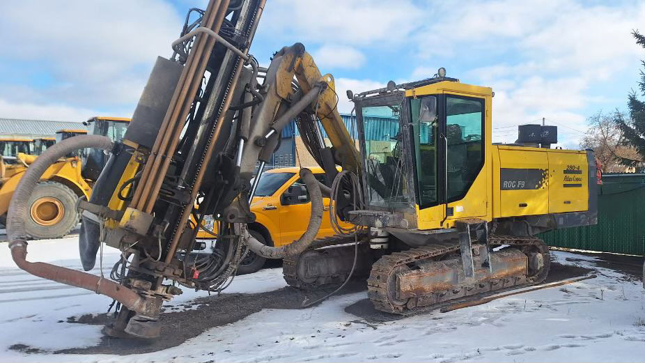 Atlas Copco ROC F9 - Platforma za bušenje: slika Atlas Copco ROC F9 - Platforma za bušenje Atlas Copco ROC F9 - Platforma za bušenje: slika Atlas Copco ROC F9 - Platforma za bušenje