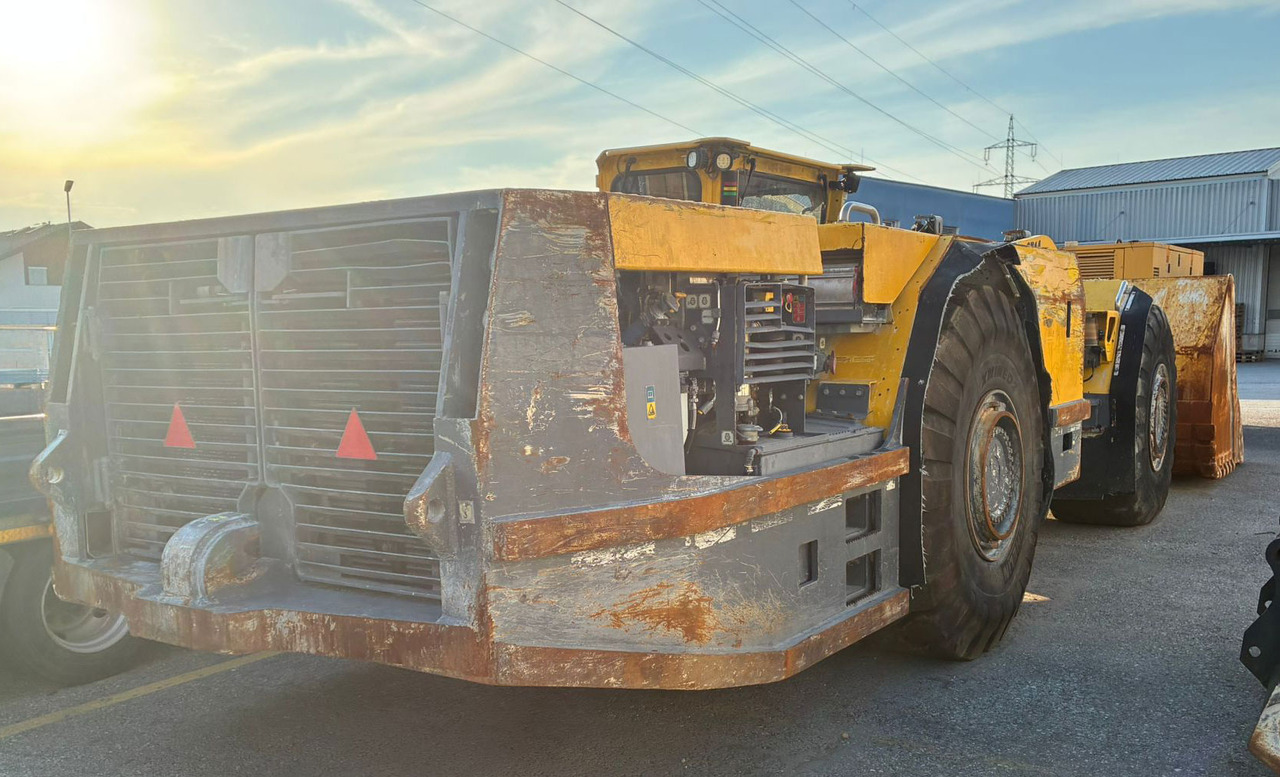 Atlas Copco ST14 - Rudarski strojevi: slika Atlas Copco ST14 - Rudarski strojevi Atlas Copco ST14 - Rudarski strojevi: slika Atlas Copco ST14 - Rudarski strojevi