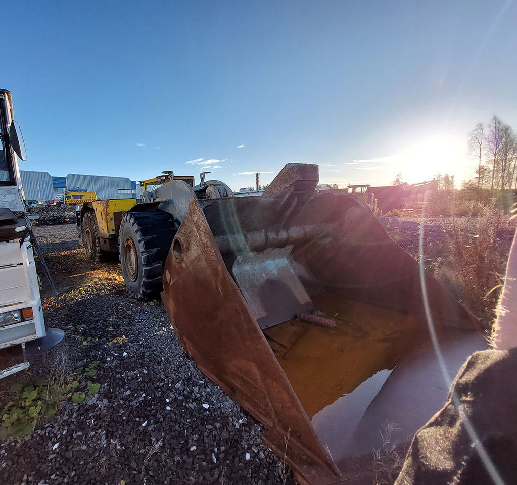 Atlas Copco ST14 - Rudarski strojevi: slika Atlas Copco ST14 - Rudarski strojevi Atlas Copco ST14 - Rudarski strojevi: slika Atlas Copco ST14 - Rudarski strojevi