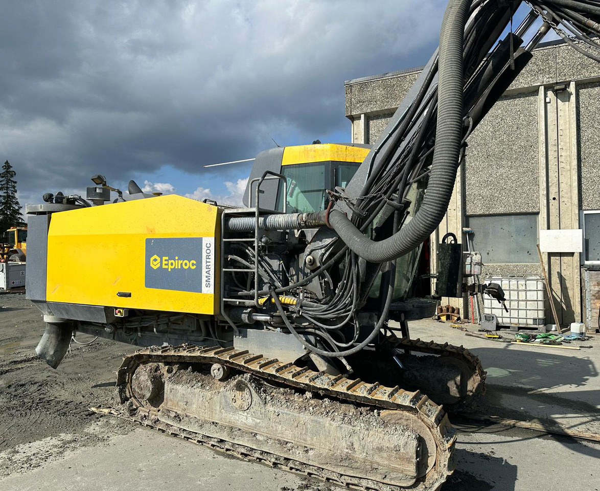 Atlas Copco SmartROC T40-11 - Platforma za bušenje: slika Atlas Copco SmartROC T40-11 - Platforma za bušenje Atlas Copco SmartROC T40-11 - Platforma za bušenje: slika Atlas Copco SmartROC T40-11 - Platforma za bušenje
