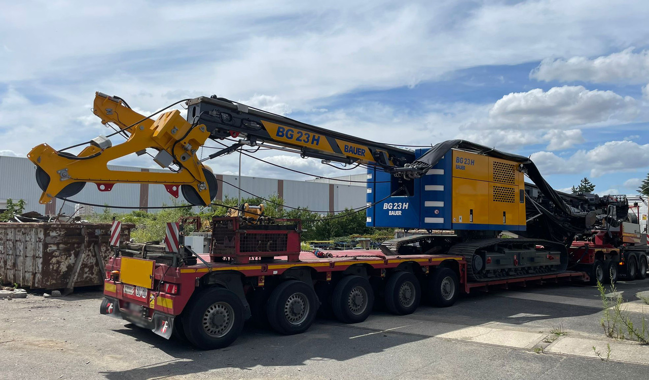 Bauer BG 23H - Zabijač stupova: slika Bauer BG 23H - Zabijač stupova Bauer BG 23H - Zabijač stupova: slika Bauer BG 23H - Zabijač stupova