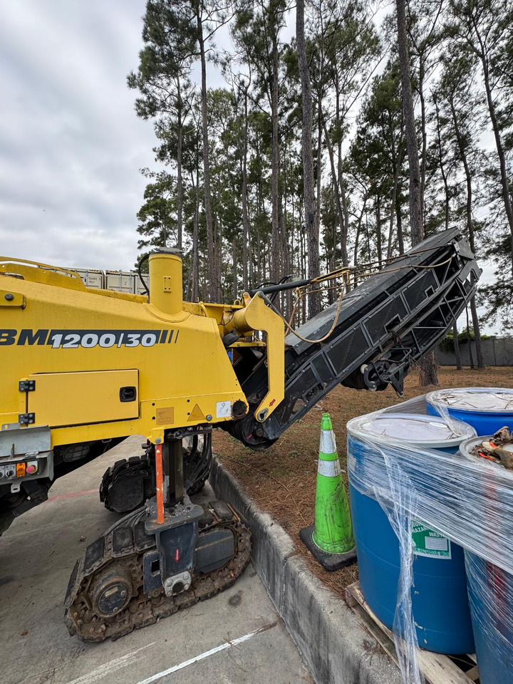 Bomag BM 1200/30 - Hladni planer: slika Bomag BM 1200/30 - Hladni planer Bomag BM 1200/30 - Hladni planer: slika Bomag BM 1200/30 - Hladni planer