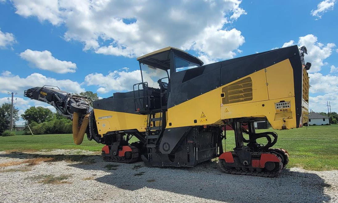 Bomag BM 2000/75 - Hladni planer: slika Bomag BM 2000/75 - Hladni planer Bomag BM 2000/75 - Hladni planer: slika Bomag BM 2000/75 - Hladni planer