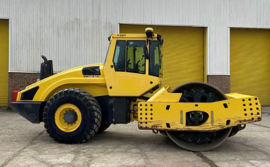 Bomag BW 226 DH-41 BVC - Kompaktor: slika Bomag BW 226 DH-41 BVC - Kompaktor Bomag BW 226 DH-41 BVC - Kompaktor: slika Bomag BW 226 DH-41 BVC - Kompaktor
