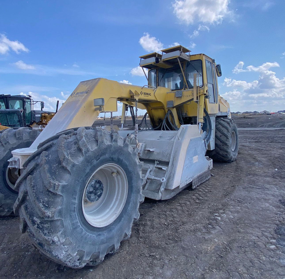 Bomag MPH 122-2 - Stabilizator tla: slika Bomag MPH 122-2 - Stabilizator tla Bomag MPH 122-2 - Stabilizator tla: slika Bomag MPH 122-2 - Stabilizator tla