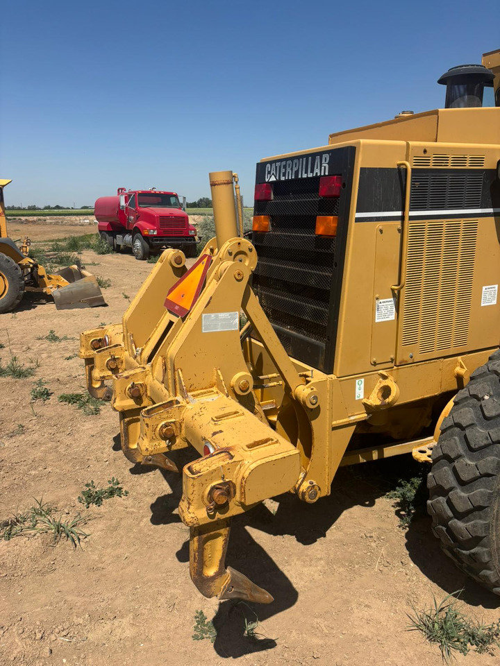 Caterpillar 160H - Grejder: slika Caterpillar 160H - Grejder Caterpillar 160H - Grejder: slika Caterpillar 160H - Grejder