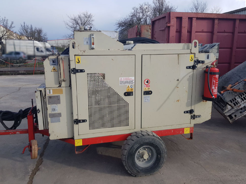 Comacchio MC 3D - Zabijač stupova: slika Comacchio MC 3D - Zabijač stupova Comacchio MC 3D - Zabijač stupova: slika Comacchio MC 3D - Zabijač stupova