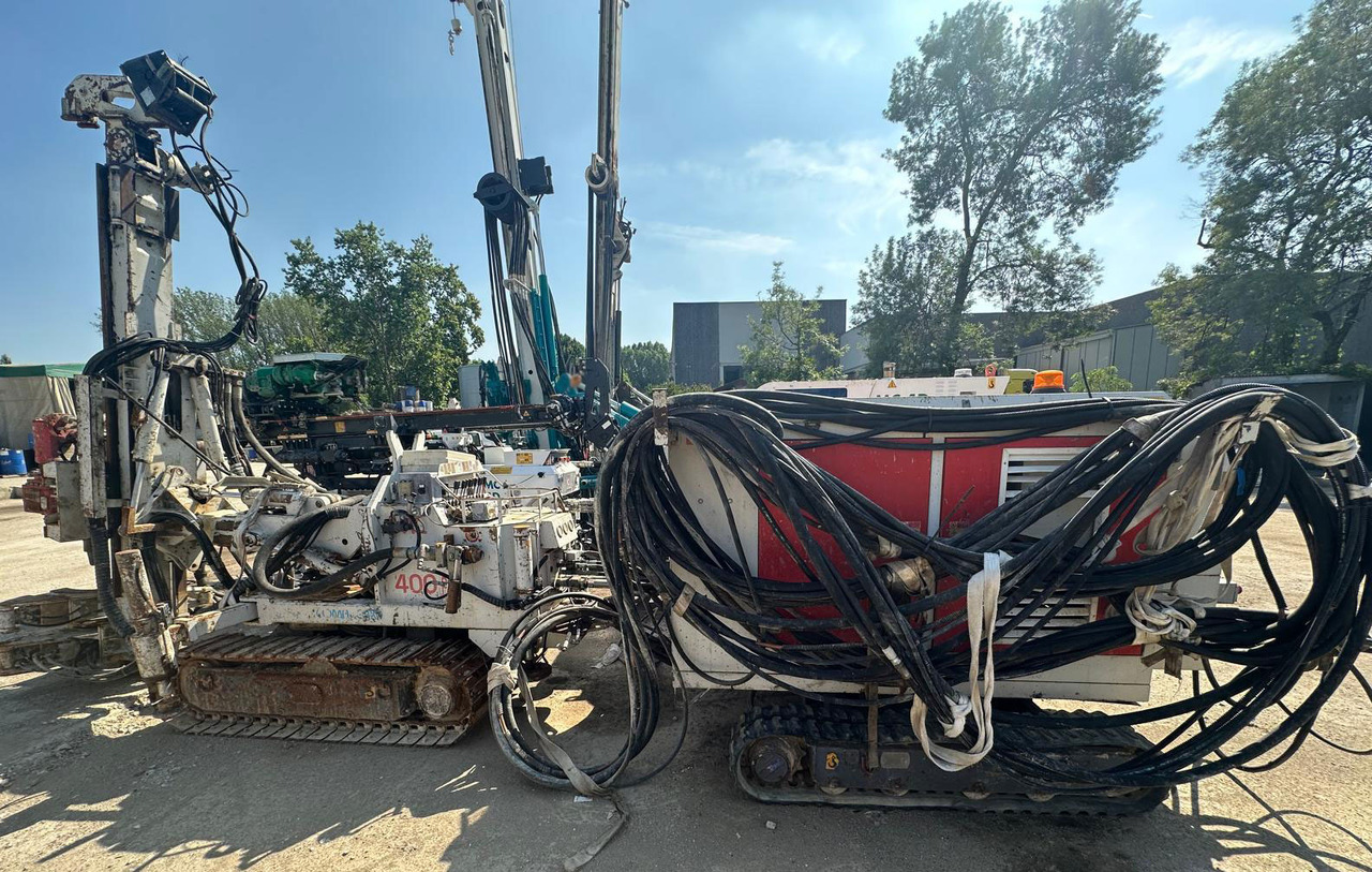 Comacchio MC 400 P - Zabijač stupova: slika Comacchio MC 400 P - Zabijač stupova Comacchio MC 400 P - Zabijač stupova: slika Comacchio MC 400 P - Zabijač stupova