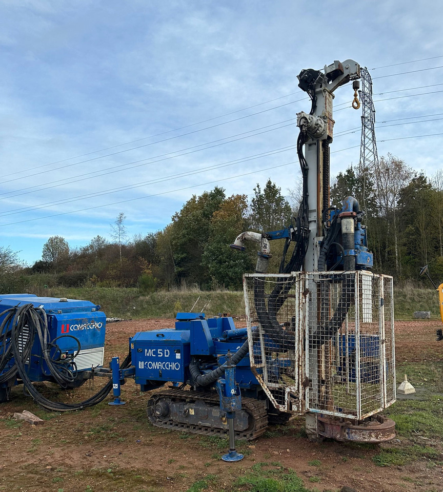 Comacchio MC5D - Zabijač stupova: slika Comacchio MC5D - Zabijač stupova Comacchio MC5D - Zabijač stupova: slika Comacchio MC5D - Zabijač stupova