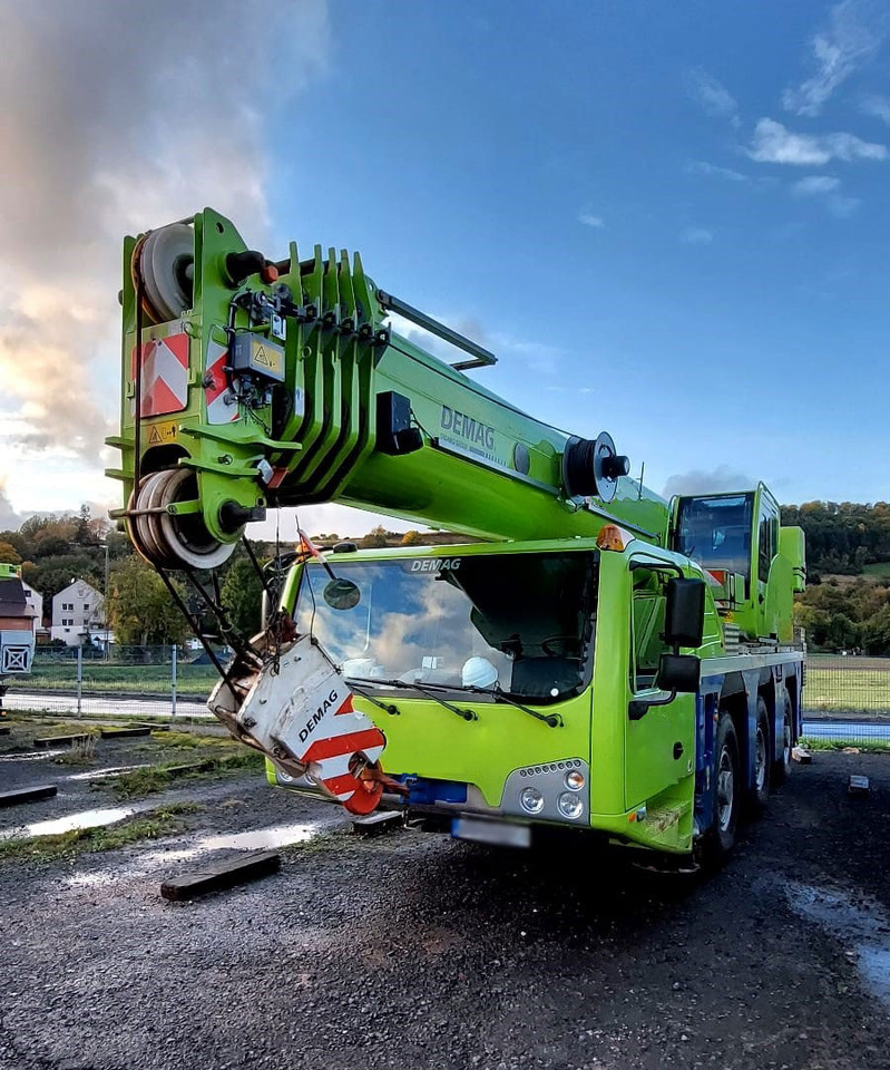 Demag AC 60-3 - Autodizalica: slika Demag AC 60-3 - Autodizalica Demag AC 60-3 - Autodizalica: slika Demag AC 60-3 - Autodizalica