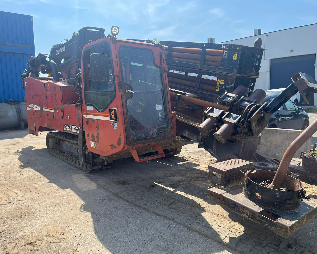 Ditch Witch JT100 Mach 1 - Direkcionalna bušilica: slika Ditch Witch JT100 Mach 1 - Direkcionalna bušilica Ditch Witch JT100 Mach 1 - Direkcionalna bušilica: slika Ditch Witch JT100 Mach 1 - Direkcionalna bušilica