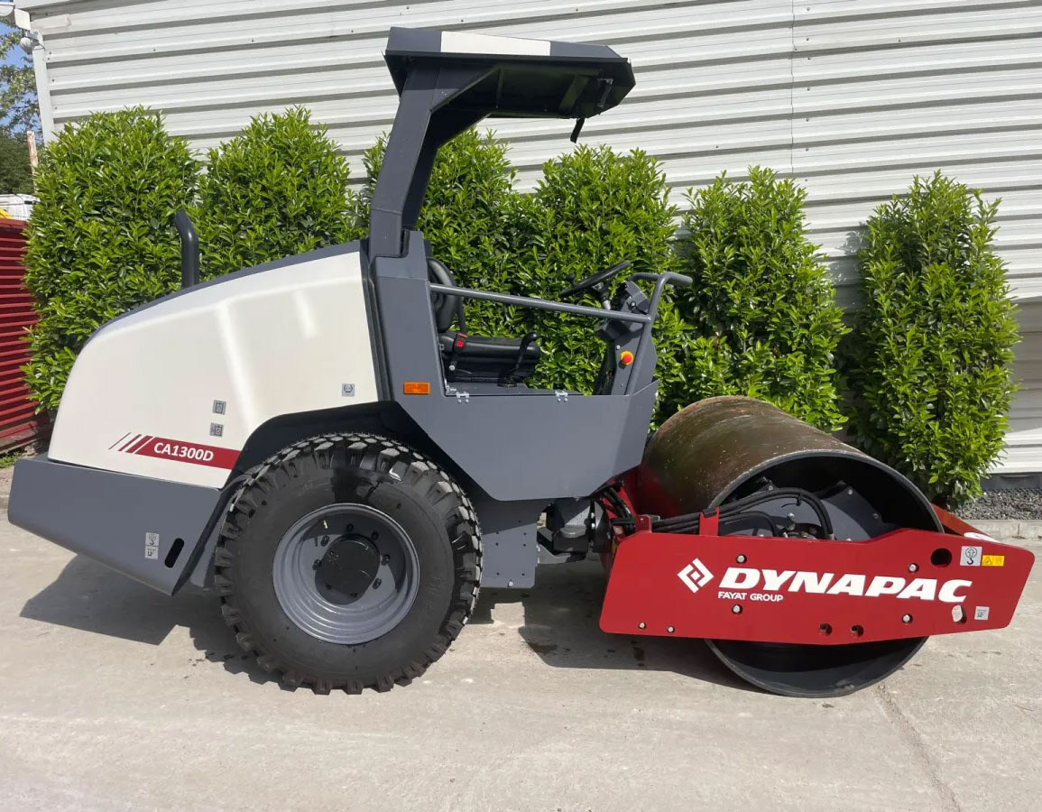 Dynapac CA1300D - Valjak: slika Dynapac CA1300D - Valjak Dynapac CA1300D - Valjak: slika Dynapac CA1300D - Valjak