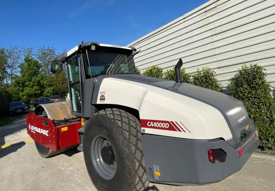 Dynapac CA4000D - Valjak: slika Dynapac CA4000D - Valjak Dynapac CA4000D - Valjak: slika Dynapac CA4000D - Valjak