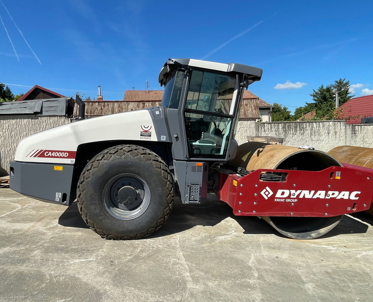 Dynapac CA4000D - Valjak: slika Dynapac CA4000D - Valjak Dynapac CA4000D - Valjak: slika Dynapac CA4000D - Valjak