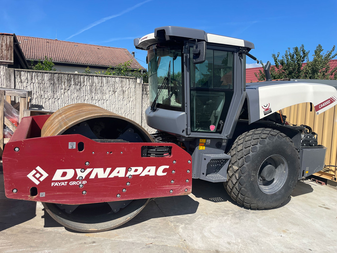 Dynapac CA4000D - Valjak: slika Dynapac CA4000D - Valjak Dynapac CA4000D - Valjak: slika Dynapac CA4000D - Valjak