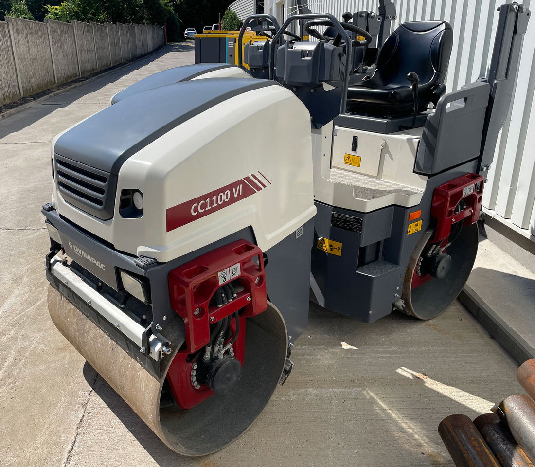 Dynapac CC1100 VI - Valjak: slika Dynapac CC1100 VI - Valjak Dynapac CC1100 VI - Valjak: slika Dynapac CC1100 VI - Valjak