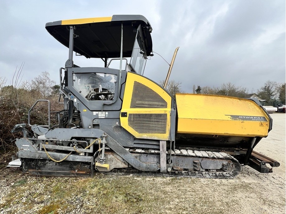 Dynapac SD2500C - Finišer za asfalt: slika Dynapac SD2500C - Finišer za asfalt Dynapac SD2500C - Finišer za asfalt: slika Dynapac SD2500C - Finišer za asfalt