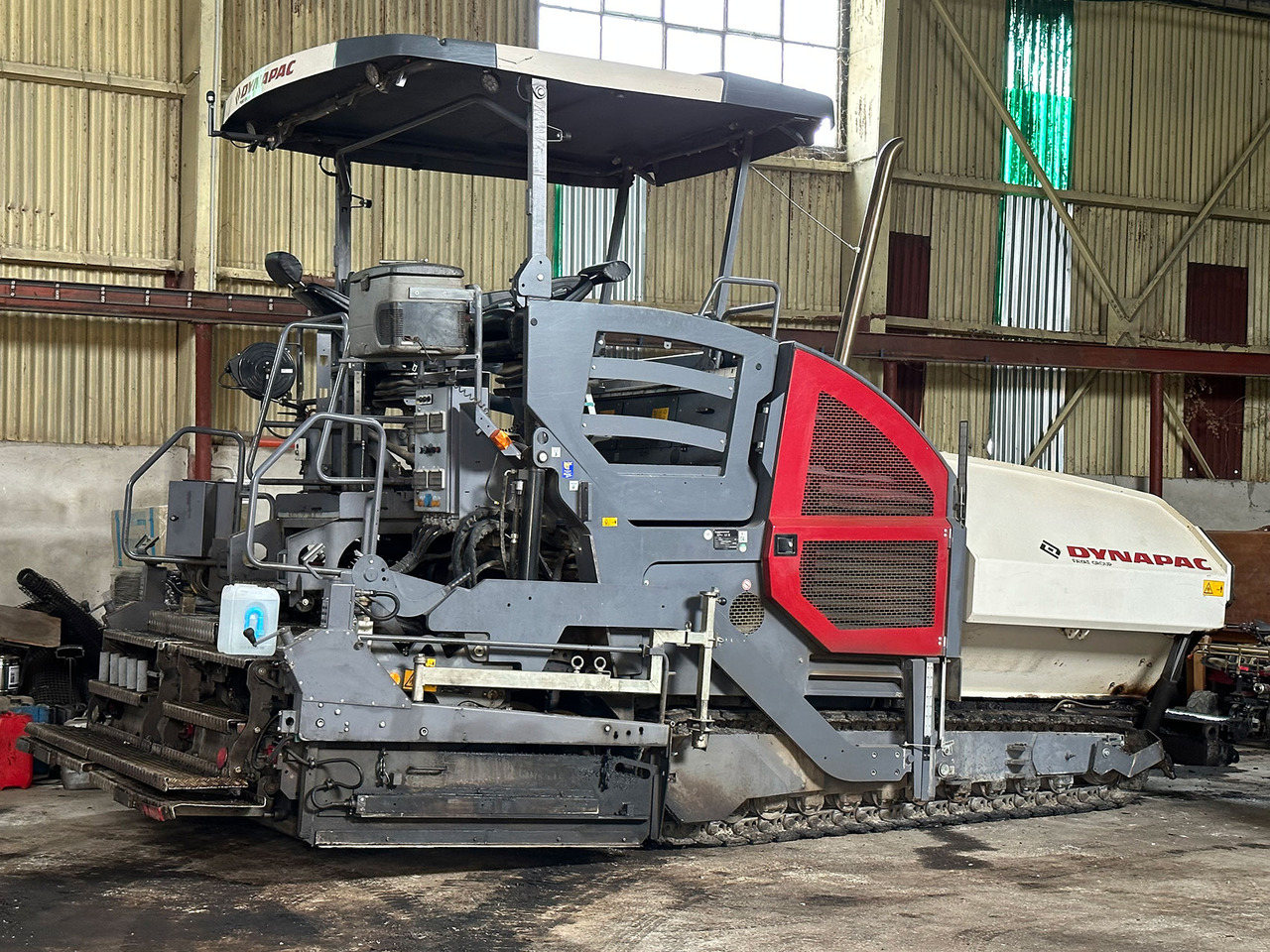 Dynapac SD2500CS - Finišer za asfalt: slika Dynapac SD2500CS - Finišer za asfalt Dynapac SD2500CS - Finišer za asfalt: slika Dynapac SD2500CS - Finišer za asfalt