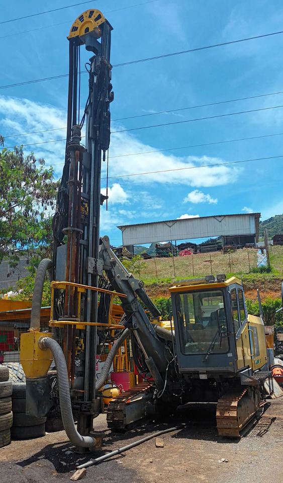 Epiroc PowerROC T35 - Platforma za bušenje: slika Epiroc PowerROC T35 - Platforma za bušenje Epiroc PowerROC T35 - Platforma za bušenje: slika Epiroc PowerROC T35 - Platforma za bušenje