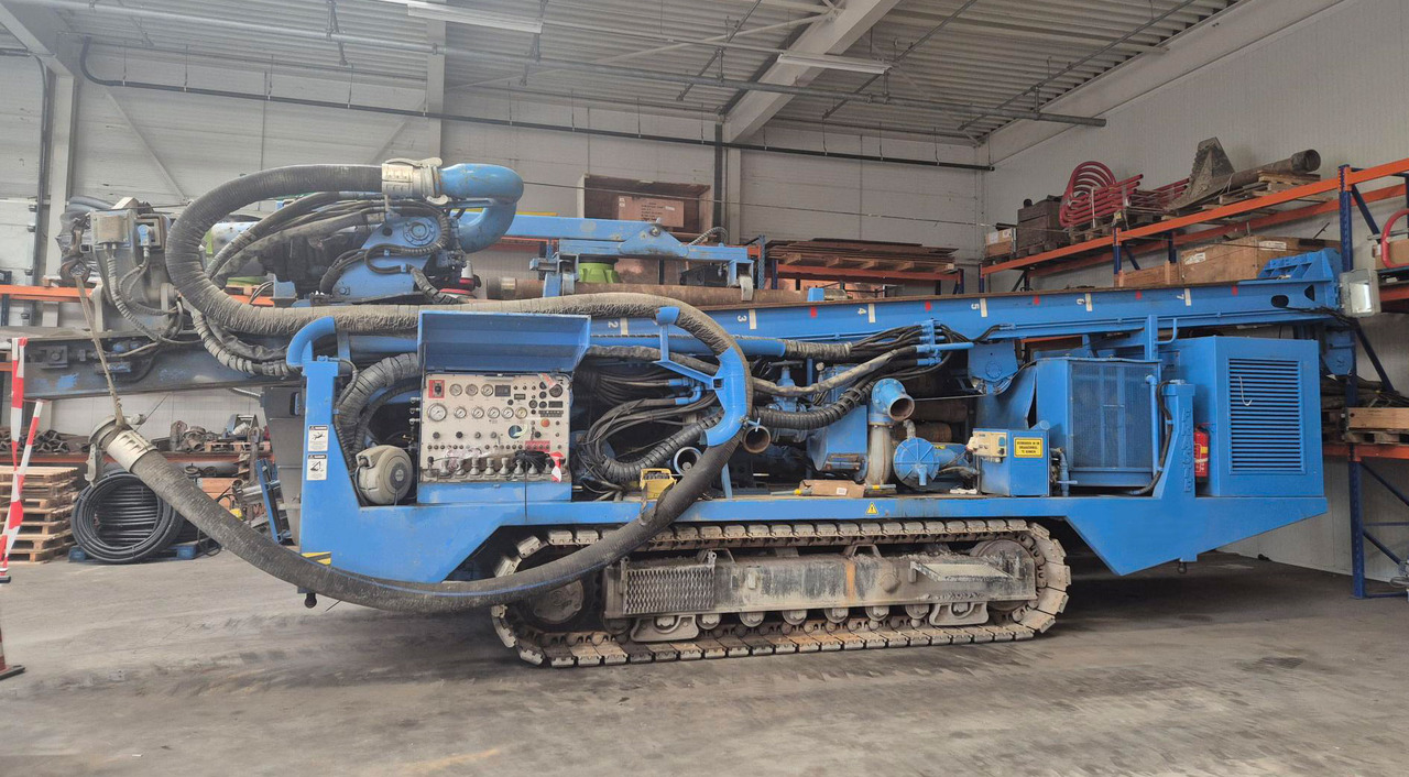 Fraste FS400 - Platforma za bušenje: slika Fraste FS400 - Platforma za bušenje Fraste FS400 - Platforma za bušenje: slika Fraste FS400 - Platforma za bušenje