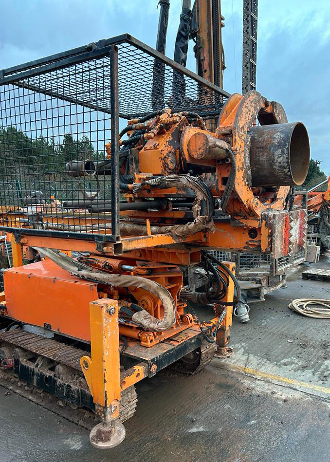 Hutte HBR 302 - Zabijač stupova: slika Hutte HBR 302 - Zabijač stupova Hutte HBR 302 - Zabijač stupova: slika Hutte HBR 302 - Zabijač stupova