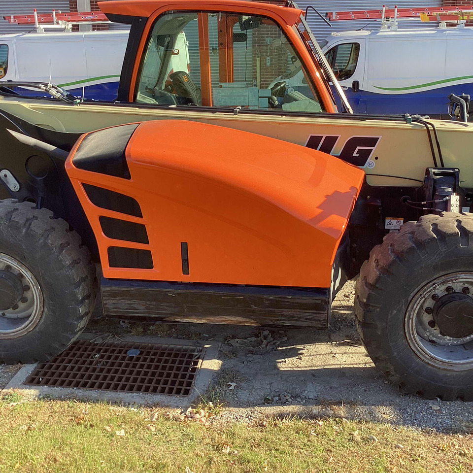 JLG 1732 - Teleskopski utovarivač na kotačima: slika JLG 1732 - Teleskopski utovarivač na kotačima JLG 1732 - Teleskopski utovarivač na kotačima: slika JLG 1732 - Teleskopski utovarivač na kotačima