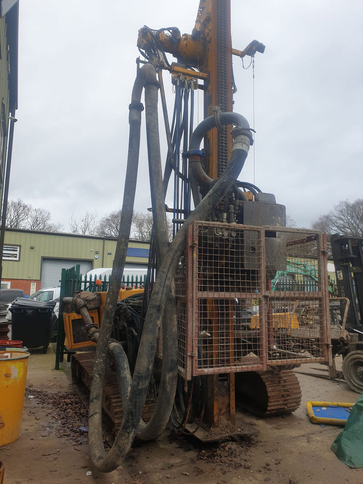 Klemm KR 709-2 - Zabijač stupova: slika Klemm KR 709-2 - Zabijač stupova Klemm KR 709-2 - Zabijač stupova: slika Klemm KR 709-2 - Zabijač stupova