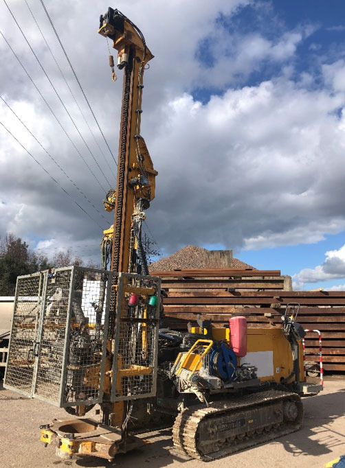 Klemm KR708-2 - Zabijač stupova: slika Klemm KR708-2 - Zabijač stupova Klemm KR708-2 - Zabijač stupova: slika Klemm KR708-2 - Zabijač stupova