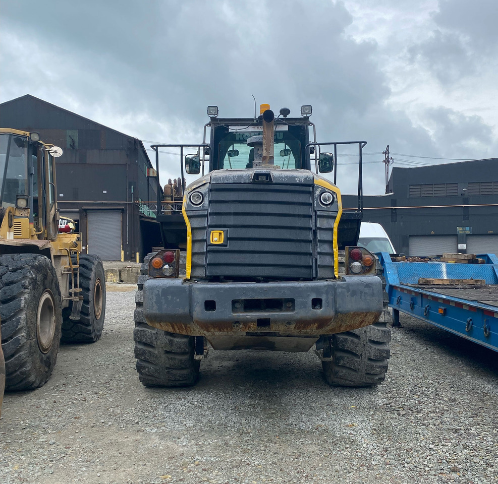 Komatsu WA380-7 - Utovarivač na kotačima: slika Komatsu WA380-7 - Utovarivač na kotačima Komatsu WA380-7 - Utovarivač na kotačima: slika Komatsu WA380-7 - Utovarivač na kotačima