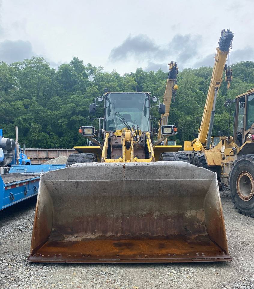 Komatsu WA380-7 - Utovarivač na kotačima: slika Komatsu WA380-7 - Utovarivač na kotačima Komatsu WA380-7 - Utovarivač na kotačima: slika Komatsu WA380-7 - Utovarivač na kotačima