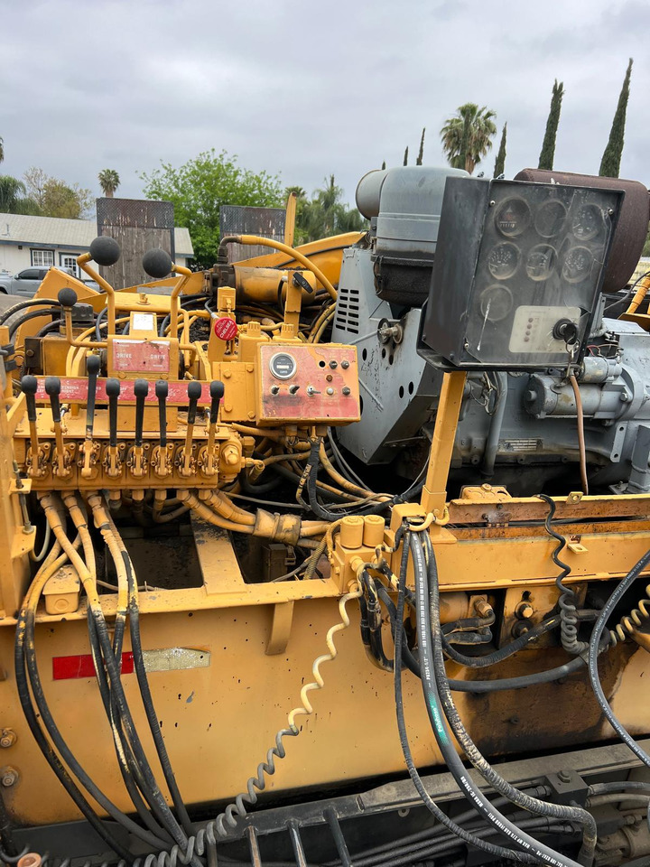 Leeboy 8000T - Finišer za asfalt: slika Leeboy 8000T - Finišer za asfalt Leeboy 8000T - Finišer za asfalt: slika Leeboy 8000T - Finišer za asfalt