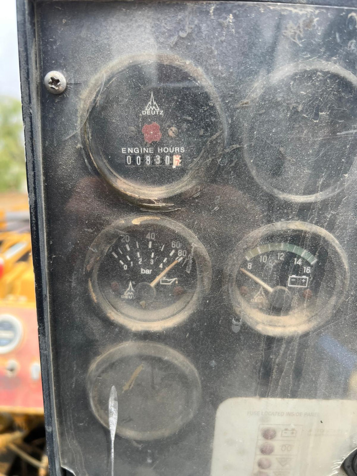 Leeboy 8000T - Finišer za asfalt: slika Leeboy 8000T - Finišer za asfalt Leeboy 8000T - Finišer za asfalt: slika Leeboy 8000T - Finišer za asfalt