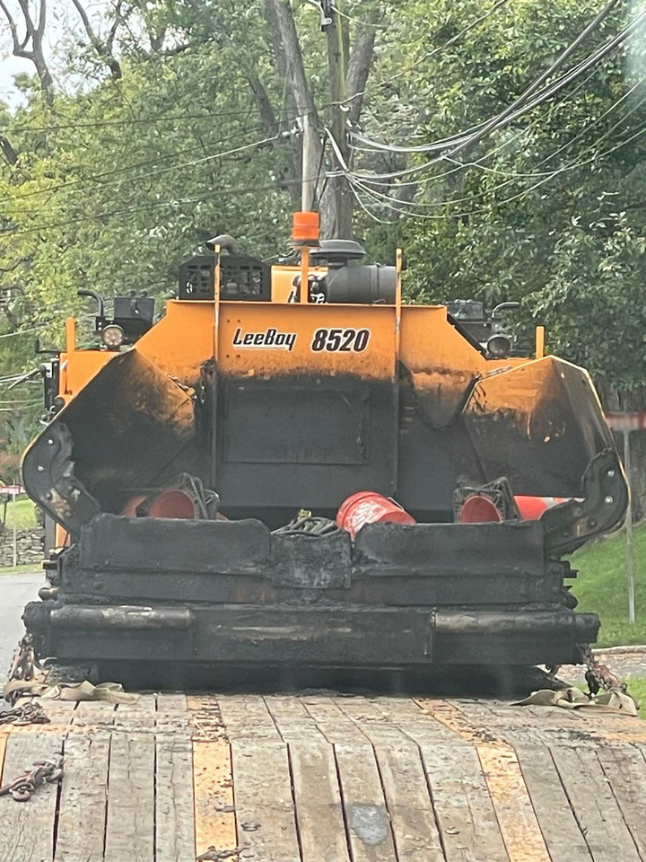 Leeboy 8520 - Finišer za asfalt: slika Leeboy 8520 - Finišer za asfalt Leeboy 8520 - Finišer za asfalt: slika Leeboy 8520 - Finišer za asfalt