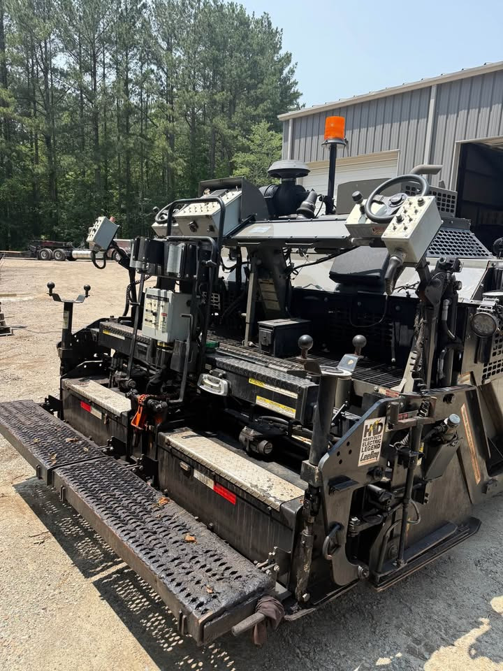 Leeboy 8520B - Finišer za asfalt: slika Leeboy 8520B - Finišer za asfalt Leeboy 8520B - Finišer za asfalt: slika Leeboy 8520B - Finišer za asfalt